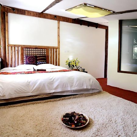 Shangri-La Mid - Mountain Homestay Exteriér fotografie