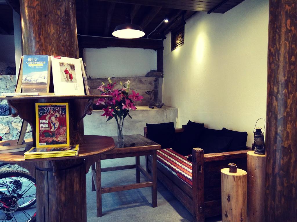 Shangri-La Mid - Mountain Homestay Exteriér fotografie