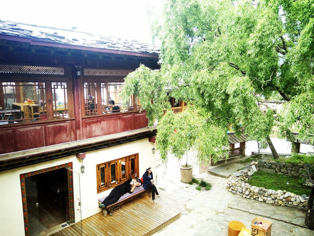 Shangri-La Mid - Mountain Homestay Exteriér fotografie