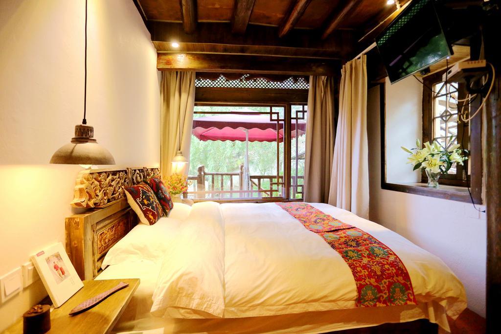 Shangri-La Mid - Mountain Homestay Exteriér fotografie