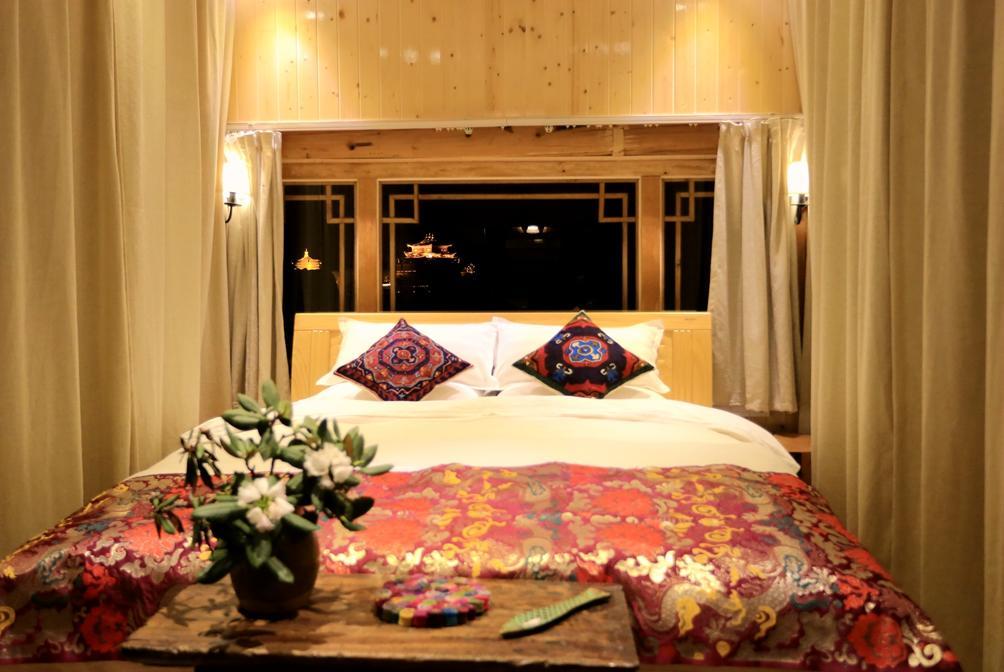 Shangri-La Mid - Mountain Homestay Exteriér fotografie