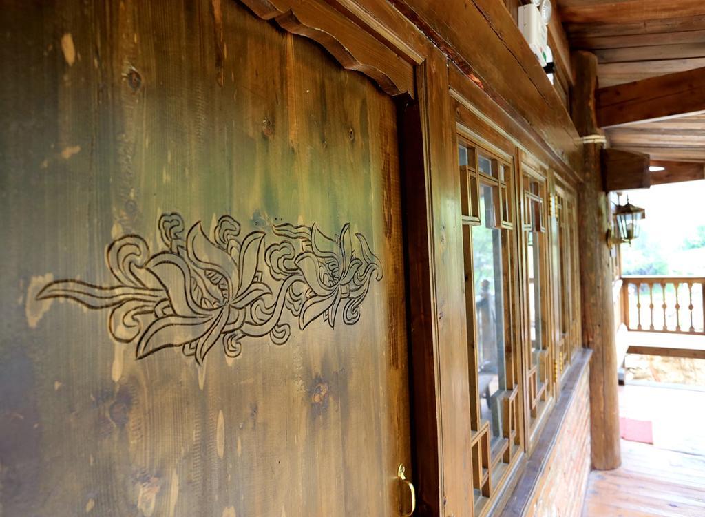 Shangri-La Mid - Mountain Homestay Exteriér fotografie