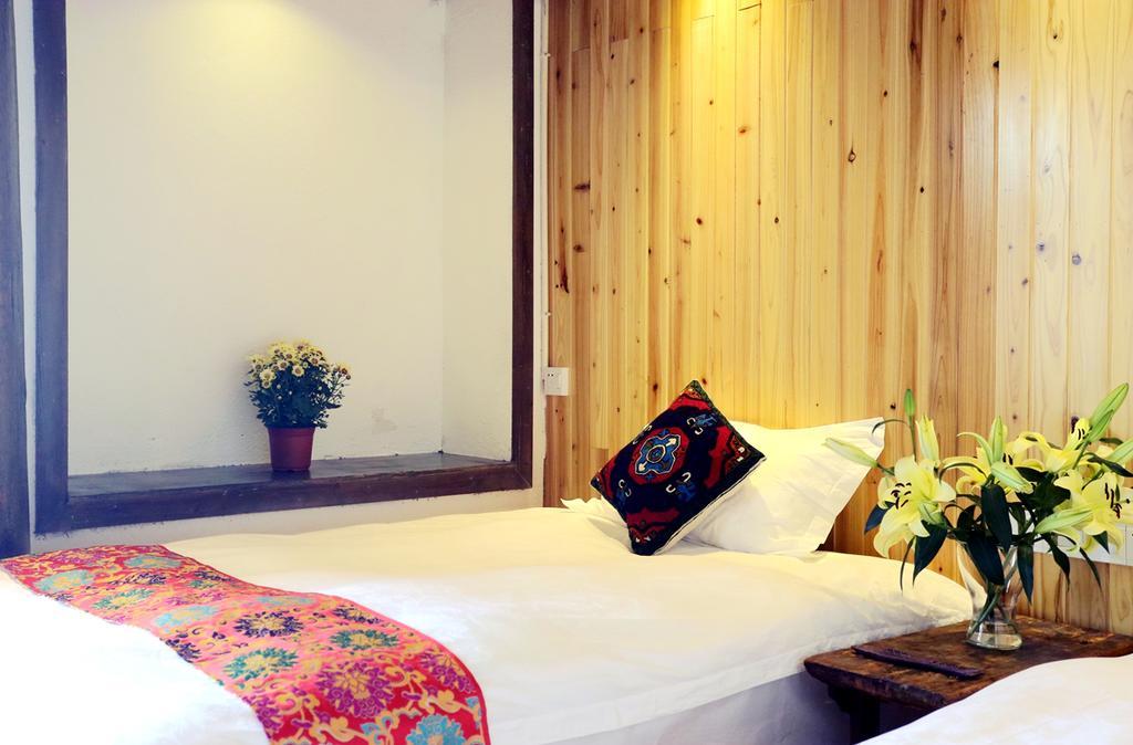 Shangri-La Mid - Mountain Homestay Exteriér fotografie