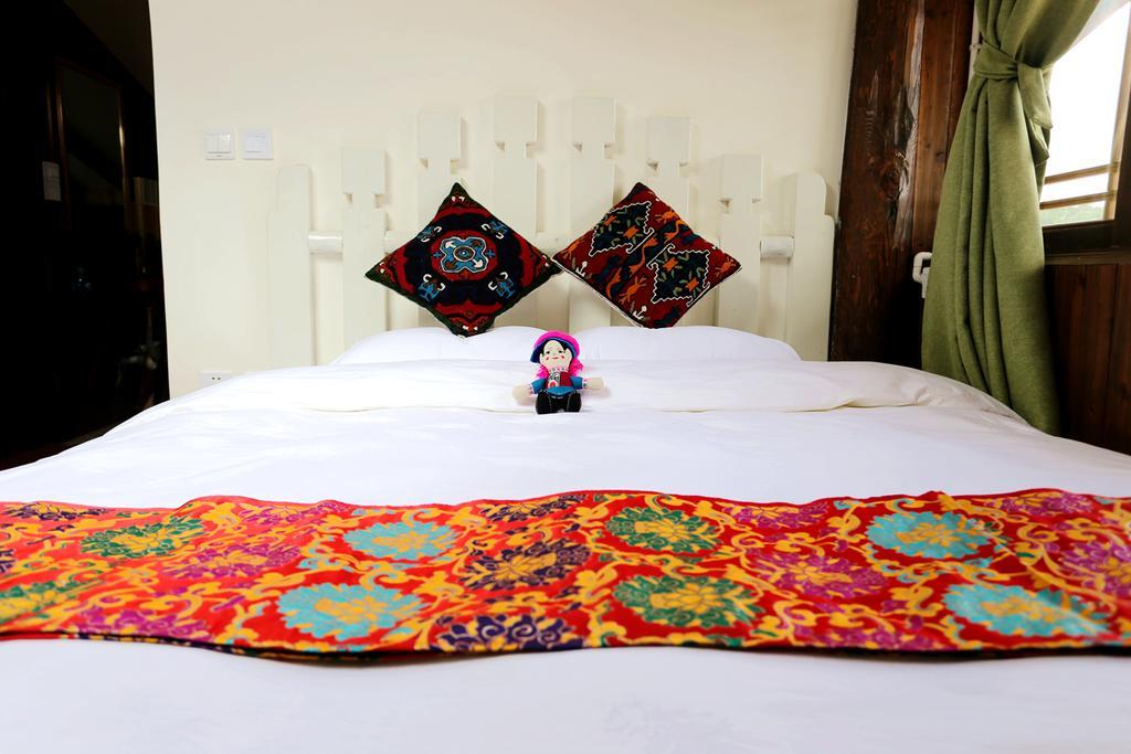Shangri-La Mid - Mountain Homestay Exteriér fotografie